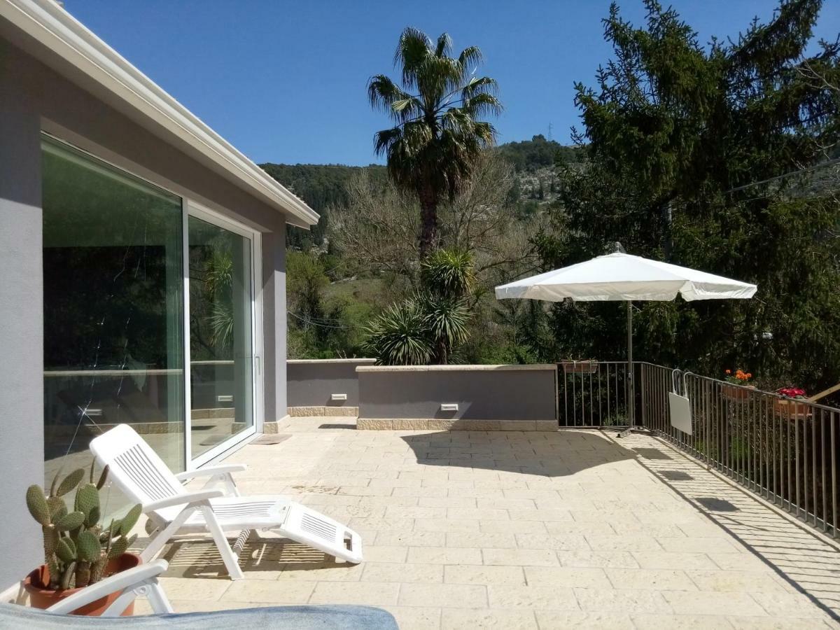 Vila Casa Vacanze Irmino Garden Ragusa Exteriér fotografie